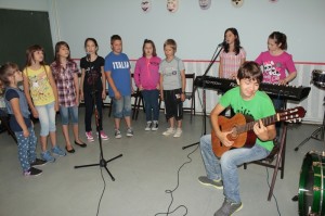 Read more about the article Školarci tijekom praznika savladavaju glazbene vještine