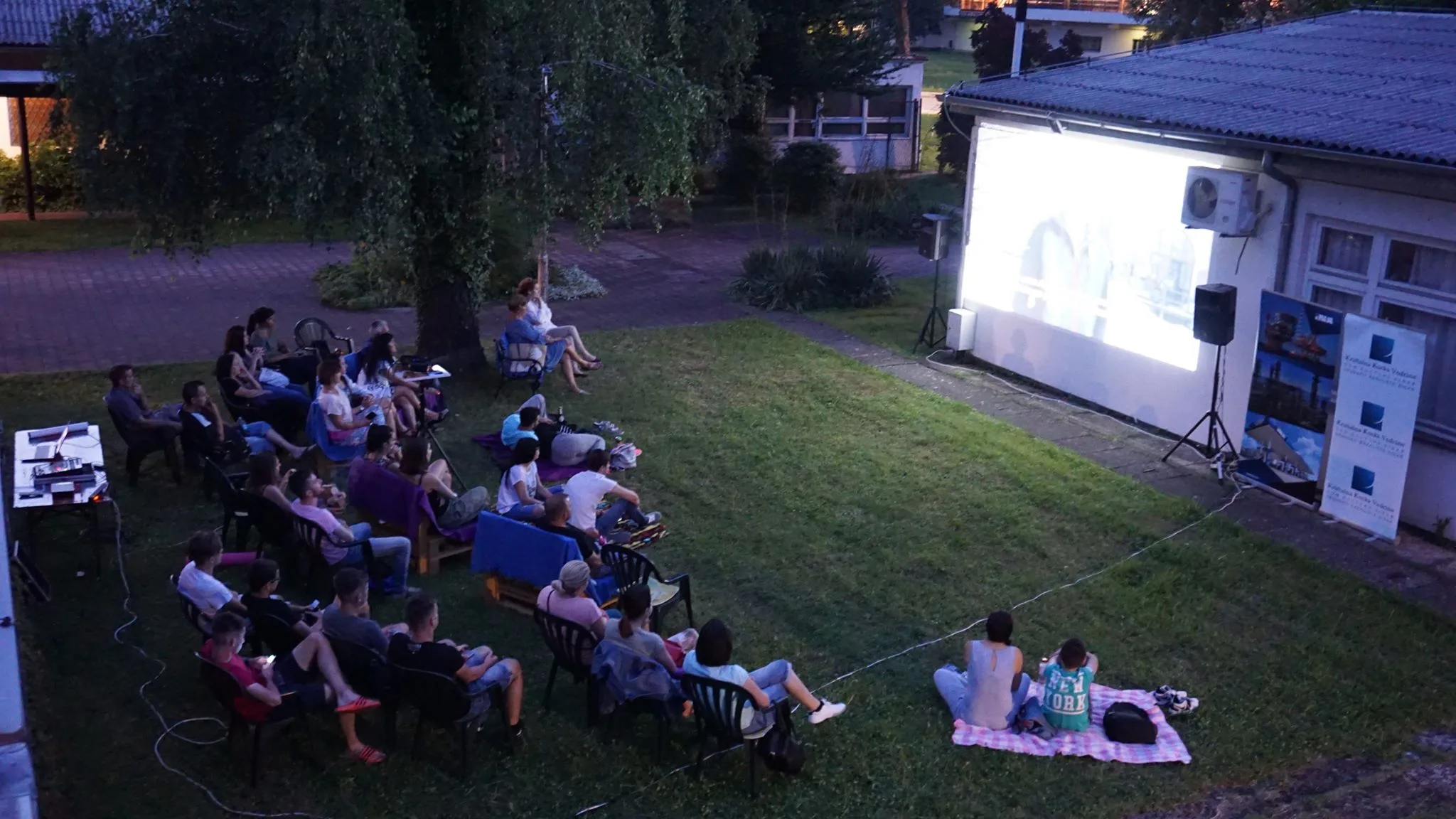 Trenutno pregledavate Triler “Vražji tjesnac” prikazan u sklopu Ljetnog kina na otvorenom i Filmofilije