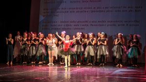 Read more about the article Proslavljen Svjetski dan plesa i 40 godina Plesnog studija Sisak