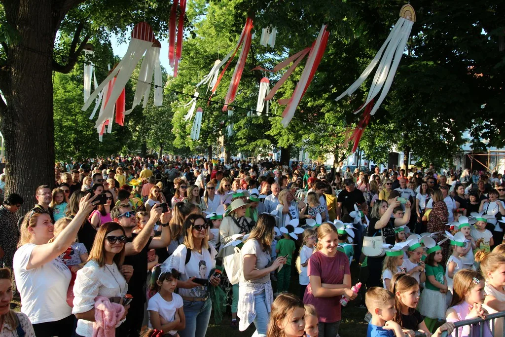 Trenutno pregledavate Održan Cvjetni korzo u srcu grada