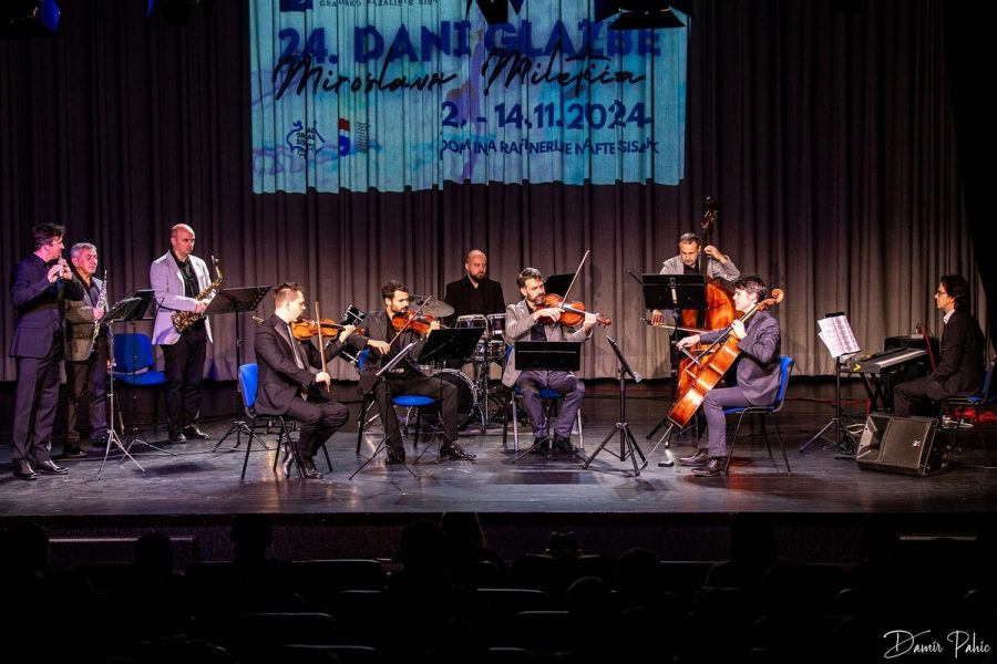 Pročitajte više o članku Održan koncert Acoustic Projecta na 24. Danima glazbe Miroslava Miletića