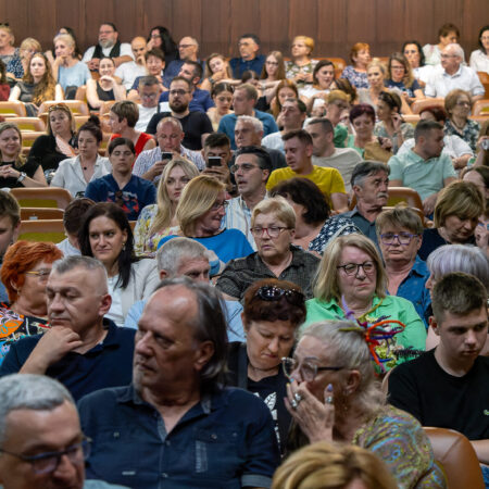 Autor zoran luketić zemlja baka, bedaka i čudaka za kkv (15)
