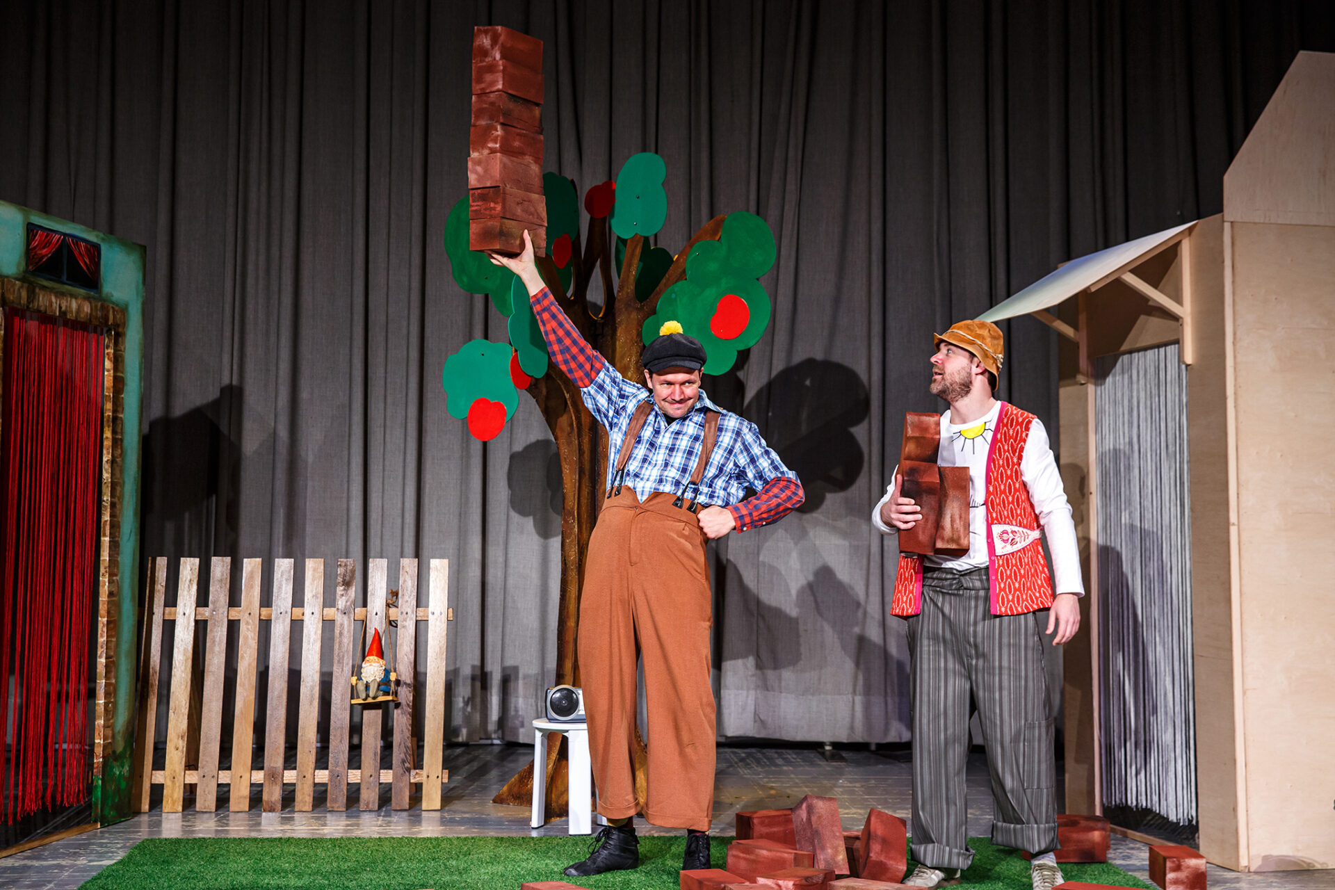 Trenutno pregledavate Proslavili smo Svjetski dan kazališta za djecu i mlade uz DARca i MARca