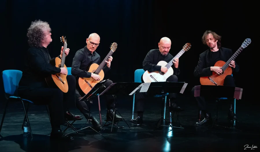Pročitajte više o članku Hrvatski gitarski kvartet gostovao je u Kazalištu 21