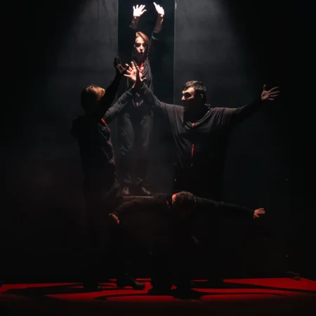 Autor Zoran Luketić Predstava 'Realisti' Teatar Exsit (13)