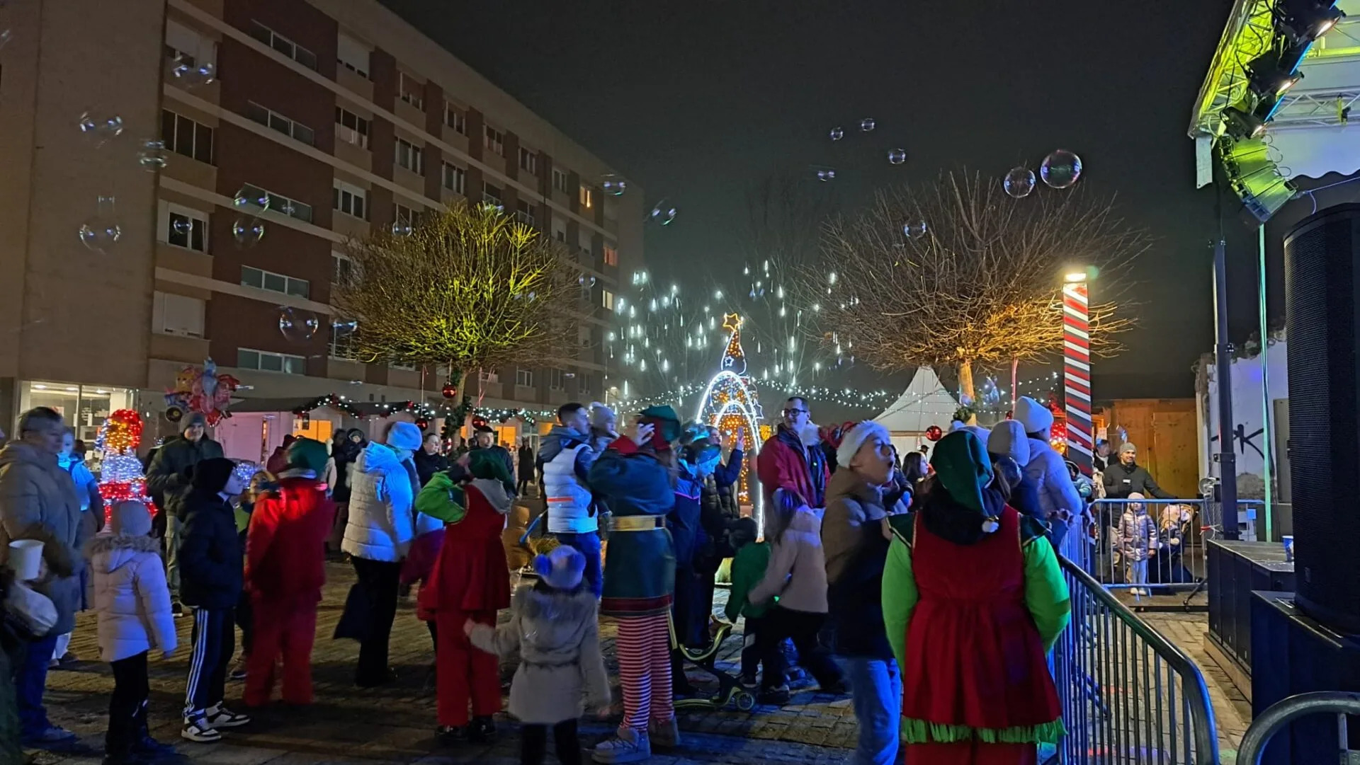 Trenutno pregledavate Adventska subota uz Pop Rock školi, Bajke kod Mrazovih, DJ Djeda Mraza i božićne radionice