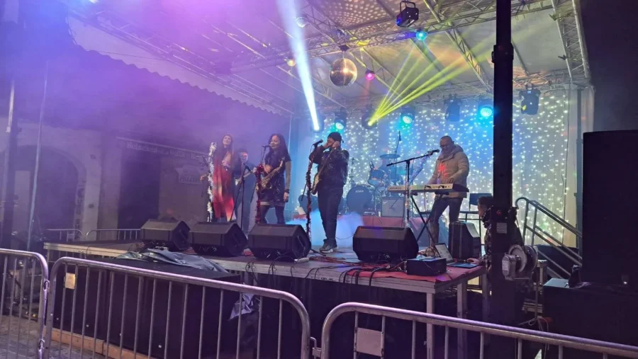 Pročitajte više o članku U subotu izvedena predstava “Sveti Niko svijetom šeta” i koncert Kazališnog benda