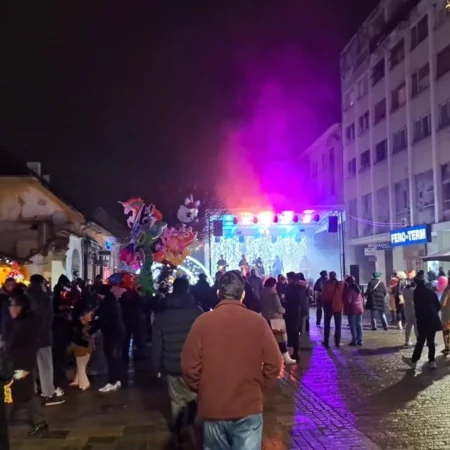 Advent kazališni bend 6 12