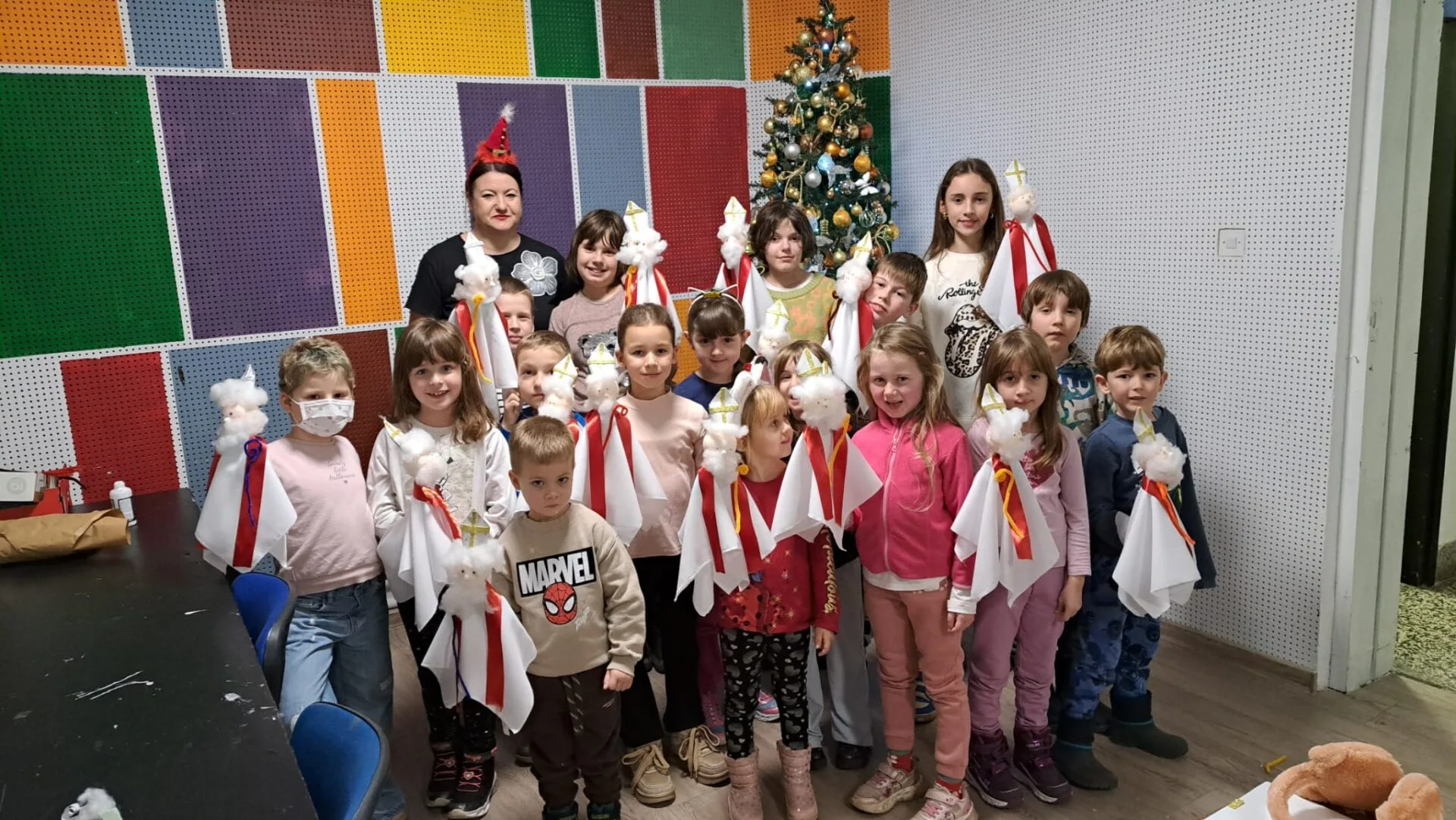 Trenutno pregledavate Održana lutkarska radionica “Lutkasti Božić” u Kazalištu 21