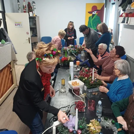 Bozicna radionica za umirovljenike 19 12