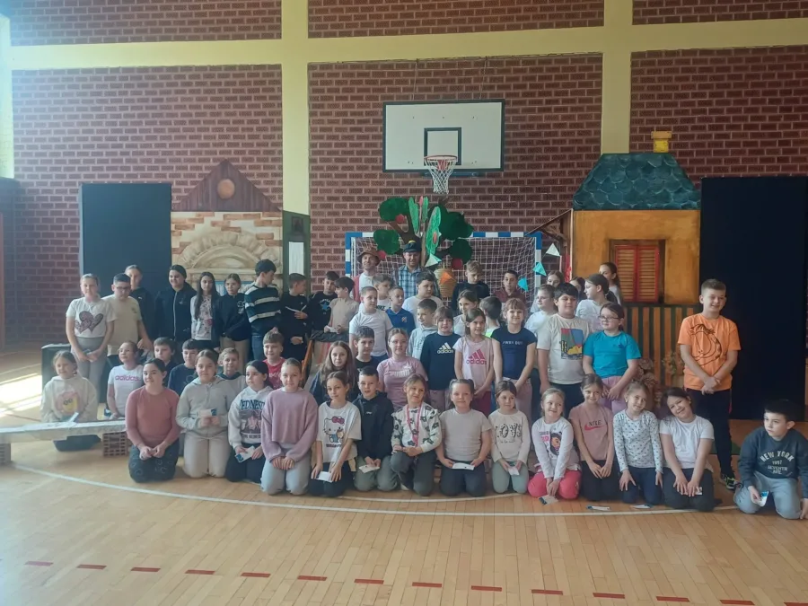 Pročitajte više o članku DARac i MARac razveselili učenike u Martinskoj Vesi