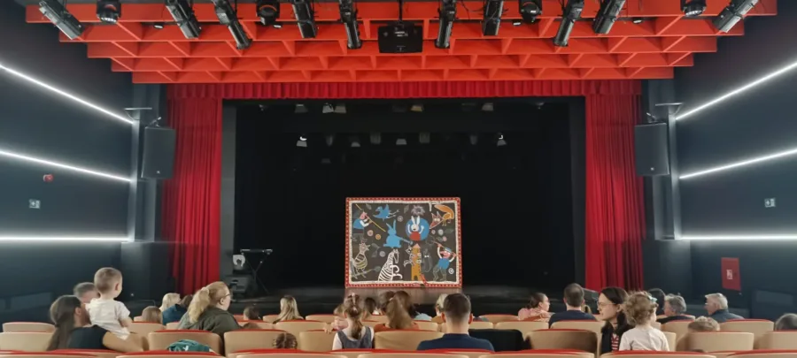 Pročitajte više o članku “Četiri čudesne nezgode” gostovale su u Kazalištu 21