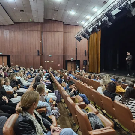 Vlak u snijegu 26 10 2026